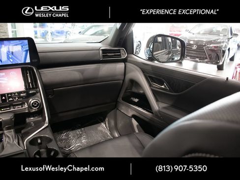 Used 2024 Lexus LX 600 4WD w/ Appearance Package image 24