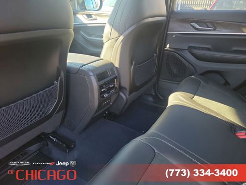 New 2026 Jeep Grand Cherokee Laredo image 14