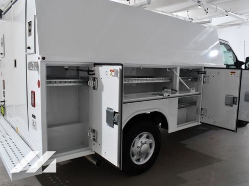 New 2026 Ford E-350 and Econoline 350 Super Duty w/ Power Equipment Group image 16