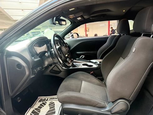 Used 2022 Dodge Challenger GT AWD/4WD image 10