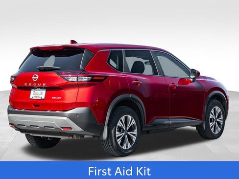 Used 2023 Nissan Rogue SV image 7