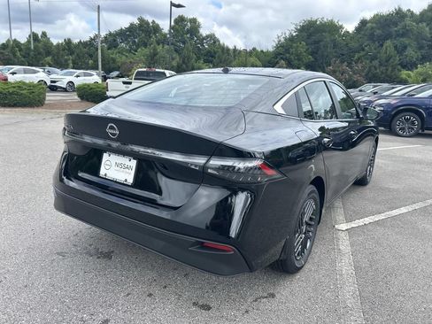 New 2026 Nissan Sentra SV w/ Floor Mat Package FWD image 7