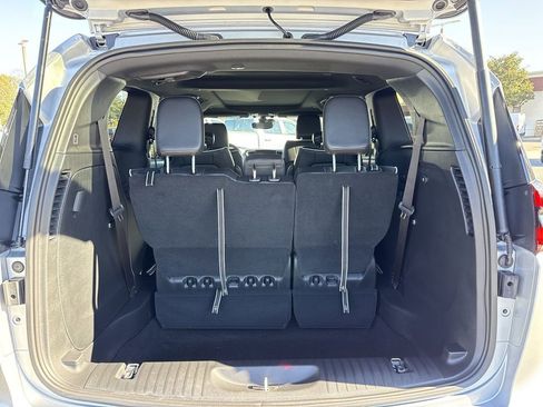 New 2026 Chrysler Pacifica Limited w/ S Appearance Package image 32