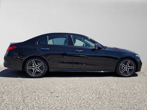 Used 2025 Mercedes-Benz C 300 4MATIC Sedan image 3