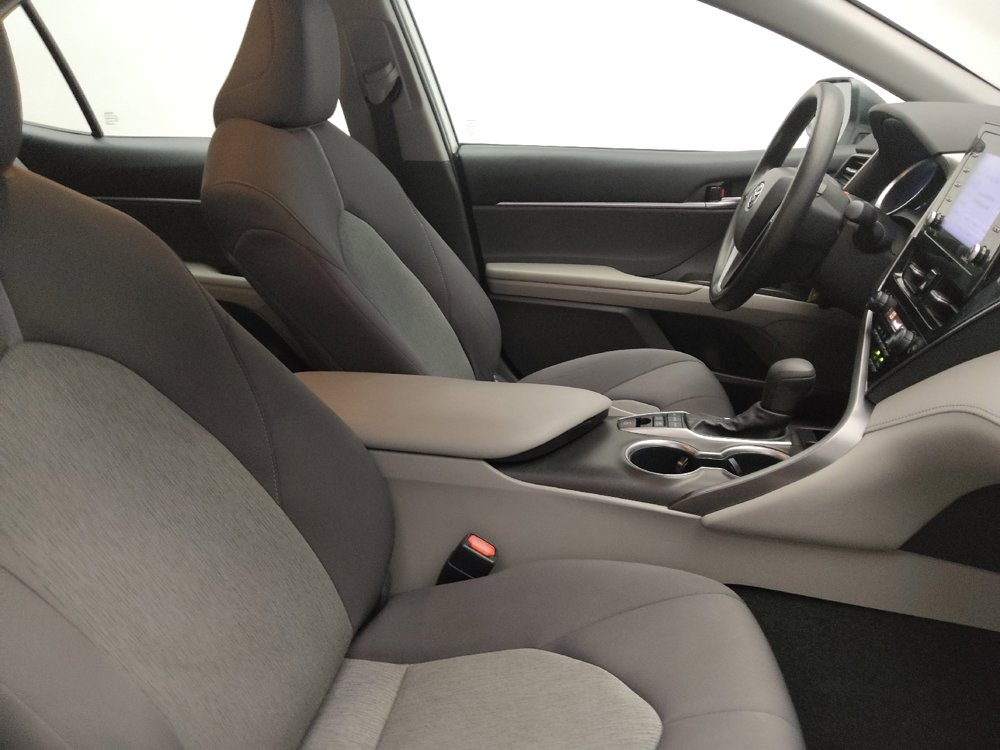 Used 2021 Toyota Camry LE FWD image 21
