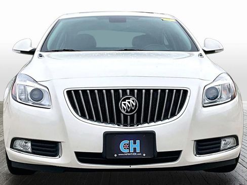 Used 2013 Buick Regal Premium FWD image 2