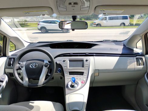 Used 2012 Toyota Prius Three image 56