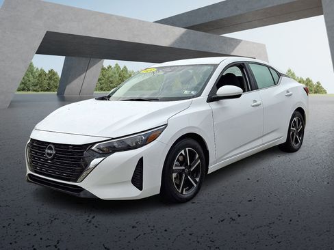 Certified 2024 Nissan Sentra SV image 3