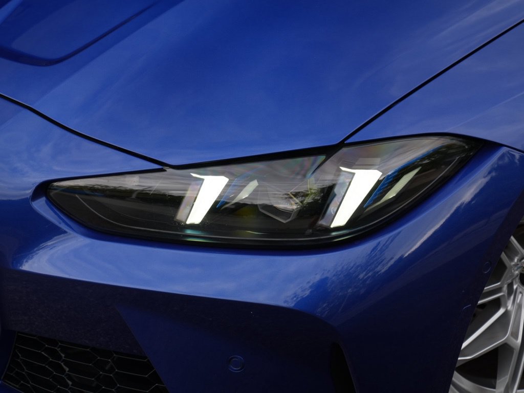 Used 2025 BMW M4 Coupe w/ Executive Package RWD image 5