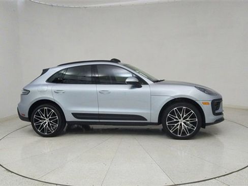 Used 2024 Porsche Macan w/ Premium Plus Package image 63