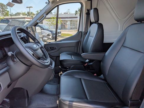 New 2026 Ford Transit 250 148 Medium Roof w/ Exterior Upgrade Package RWD image 7