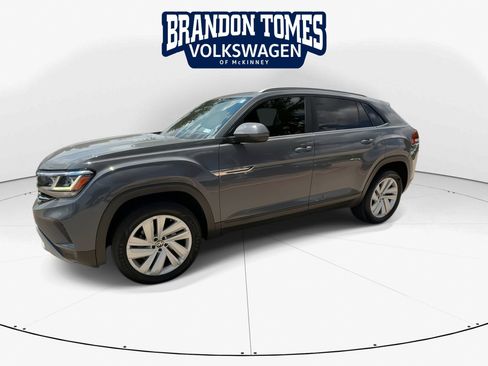 Used 2021 Volkswagen Atlas Cross Sport SE w/ Panoramic Sunroof Package FWD image 6