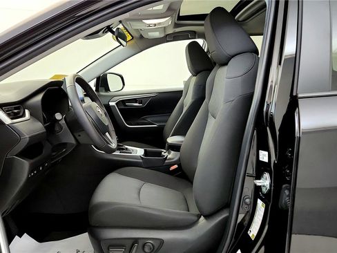 Certified 2023 Toyota RAV4 XLE image 34