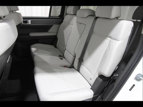Certified 2026 Hyundai Santa Fe SE AWD/4WD image 19