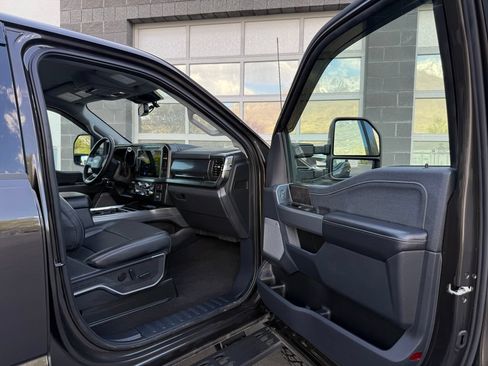 Used 2024 Ford F350 Lariat w/ Lariat Ultimate Package AWD/4WD image 20