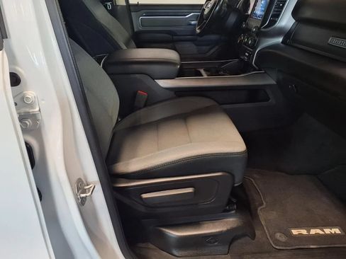 Used 2020 RAM 1500 Big Horn AWD/4WD image 11