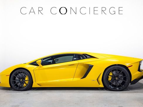 Used 2013 Lamborghini Aventador LP 700-4 image 9