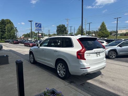 Used 2017 Volvo XC90 T6 Momentum w/ Vision Package AWD/4WD image 5