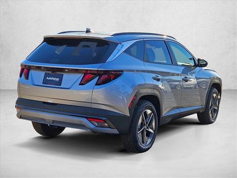 New 2025 Hyundai Tucson SEL image 2