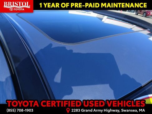 Certified 2023 Toyota Corolla Cross LE w/ Moonroof Package image 9