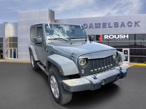 Used 2014 Jeep Wrangler Sport AWD/4WD image 3