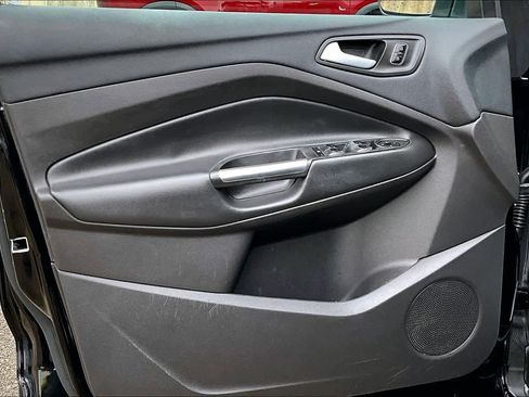 Used 2017 Ford Escape SE w/ SE Leather Comfort Package image 22