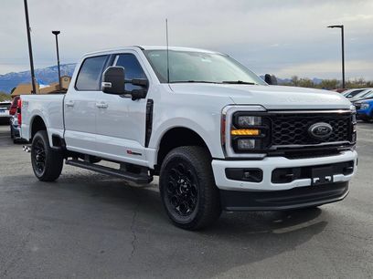 New 2026 Ford F350 Lariat w/ Black Appearance Package