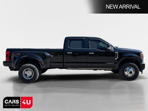 Used 2019 Ford F350 Limited AWD/4WD image 8