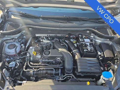 Used 2025 Volkswagen Taos SEL image 24