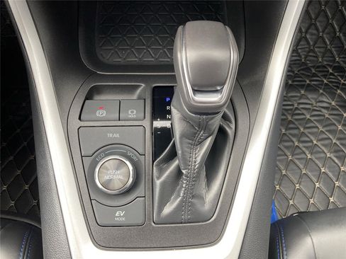 Used 2023 Toyota RAV4 XSE image 15