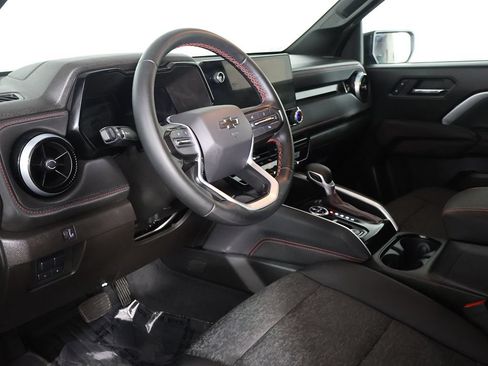 Used 2023 Chevrolet Colorado Z71 w/ Z71 Convenience Package 2 AWD/4WD image 24
