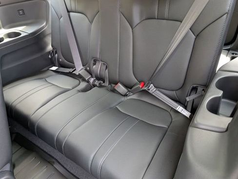 New 2026 Honda Pilot Touring image 32
