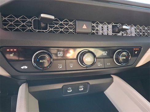 Certified 2023 Honda Accord EX image 13