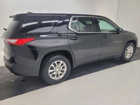 Used 2020 Chevrolet Traverse LS FWD image 10