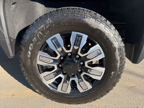 New 2026 GMC Sierra 2500 Denali w/ Denali Reserve Package image 33