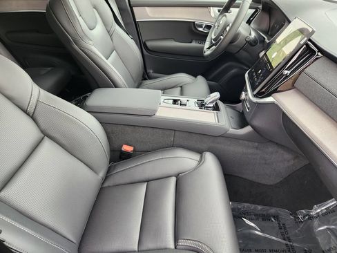 New 2026 Volvo XC90 T8 Ultra w/ Lounge Package AWD/4WD image 5