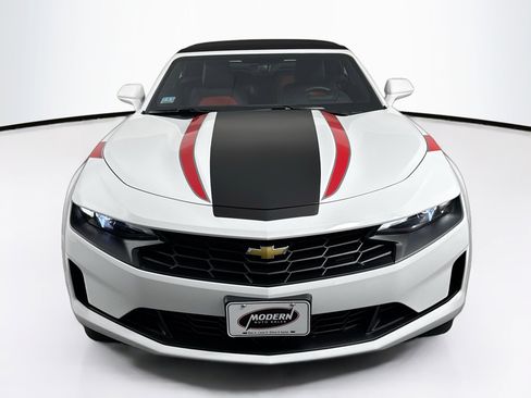 Used 2020 Chevrolet Camaro LT image 6