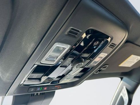 New 2026 Chevrolet Suburban RST AWD/4WD image 38