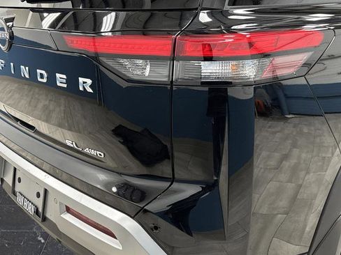 Used 2022 Nissan Pathfinder SL image 33