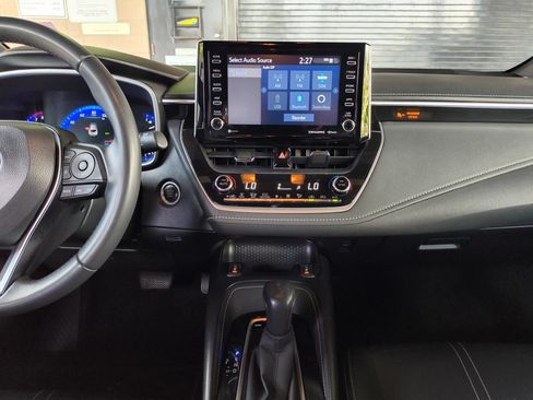 Used 2021 Toyota Corolla XSE FWD image 28