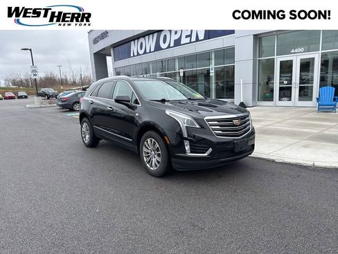 Used 2018 Cadillac XT5 Luxury w/ Driver Awareness Package image 1