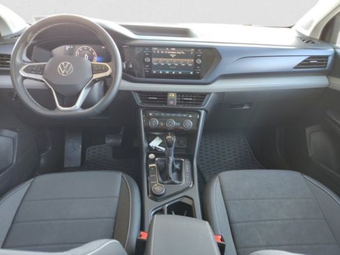 Used 2024 Volkswagen Taos SE w/ Panoramic Sunroof Package AWD/4WD image 13