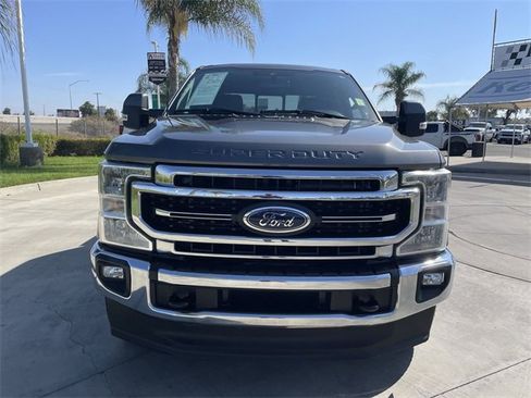 Used 2021 Ford F250 Lariat w/ Lariat Value Package image 3