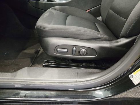 Used 2025 Chevrolet Malibu LT FWD image 31