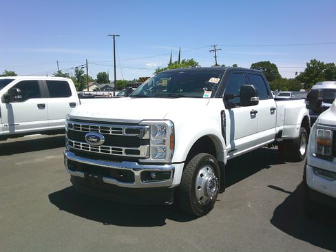 Used 2024 Ford F450 XLT w/ FX4 Off-Road Package AWD/4WD image 1