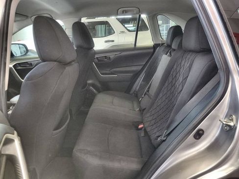 Used 2022 Toyota RAV4 LE FWD image 22