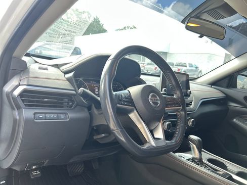 Used 2022 Nissan Altima 2.5 SR FWD image 10