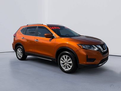 Used 2017 Nissan Rogue SV