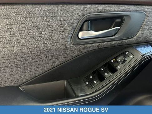 Used 2021 Nissan Rogue SV FWD image 12