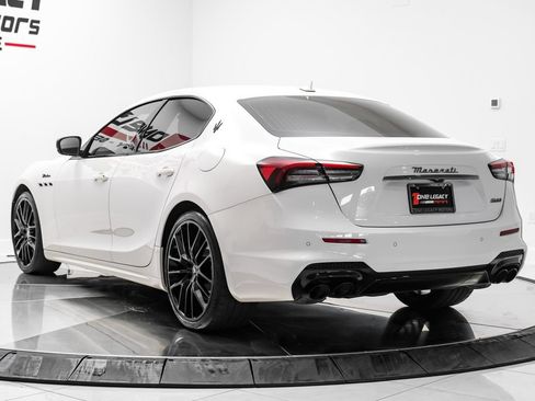 Used 2023 Maserati Ghibli Modena RWD image 14